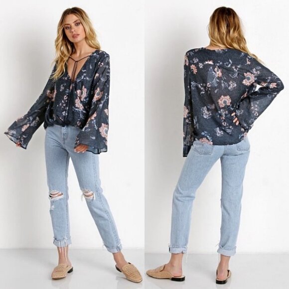The JetSet Diaries TJD Boho Bell Sleeve Hippie Print Top Size XS Bohemian Blouse - Picture 1 of 10